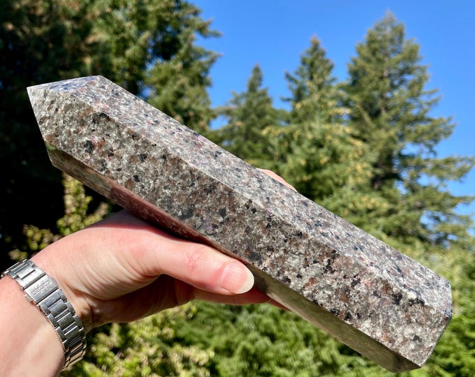 3.1 lbs Fluorescent Yooperlite Firestone Obelisk Pillar Tower Point Wand Column Generator