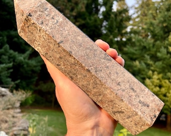 2.75 lbs Fluorescent Yooperlite Firestone Obelisk Pillar Tower Point Wand Column Generator