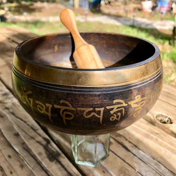 Tibetan Singing Bowl hand painted Brass with nice tone and sound