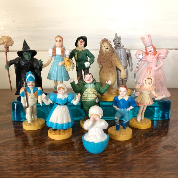 Wizard of Oz, PVC, Munchkin, Lullaby League Ballerina, Lollipop Guild, Mayor, Crying Baby, Loew’s, Presents, Turner, HTF, Rare