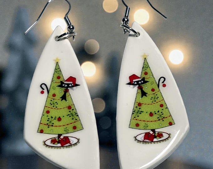 Cat in the Tree-Handmade Retro Atomic Christmas Cat Earrings