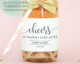 8 Mini Champagner Flaschen Etiketten, Cheers To Happily Ever After Etiketten, personalisierte Hochzeit Champagner Etiketten, Personalisierte Hochzeitsetiketten