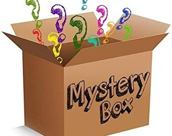 Mystery Box bevat veel verschillende soorten haken en hangers