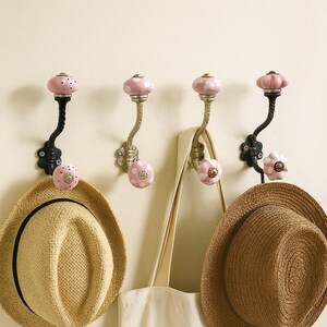 Ganchos de pared vintage de cerámica rosa – Perchas decorativas para sombreros y bolsos