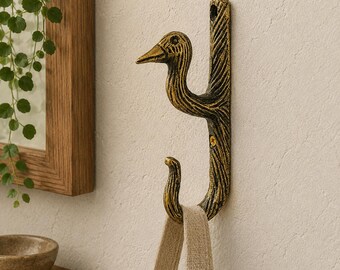 Crochet mural Heron finition laiton | Patère Oiseau | Crochet à serviette en laiton fait main | Suspension murale en laiton antique | Déco rustique pour entrée de salle de bain