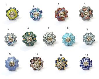 Puxador decorativo em cerâmica pintada à mão com formato de flor - Ferragens para armários