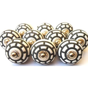 Pomo de cerámica pintado a mano: rayas blancas y negras, tirador para cajón de gabinete