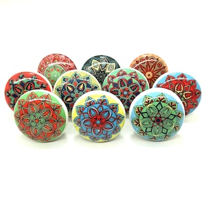 Handgemaakte veelkleurige keramische kastknoppen, bloemenmandala