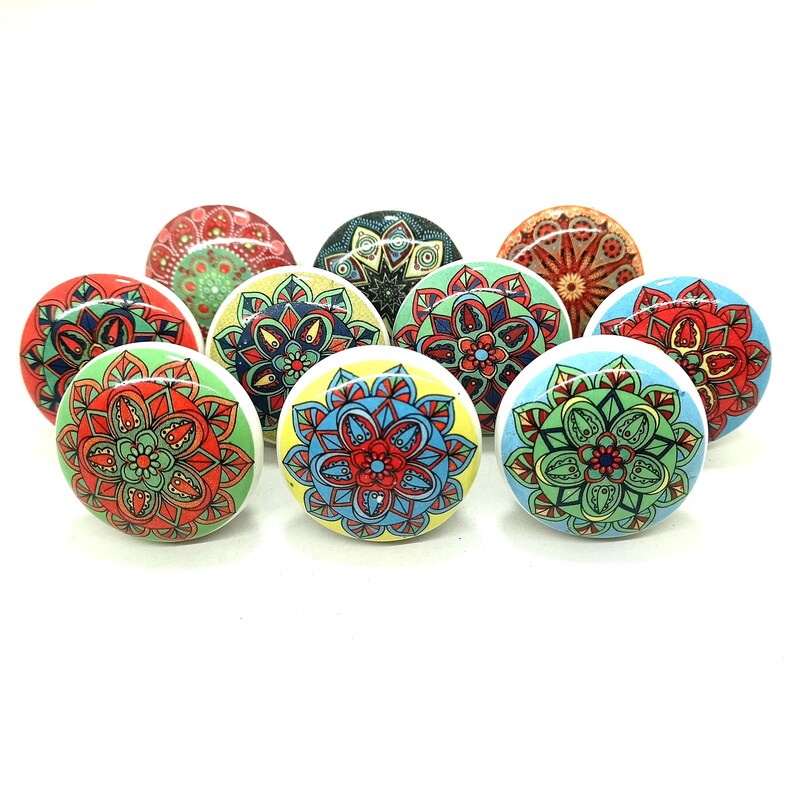 Perillas de cerámica multicolor para gabinete hechas a mano, diseño de mandala floral imagen 1