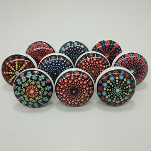 Ręcznie robione wielokolorowe ceramiczne gałki do szafek, ozdobne okucia zdjęcie 3