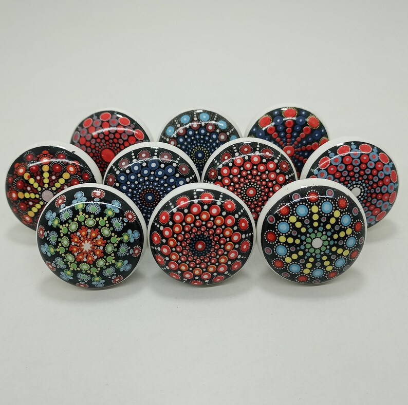 Ręcznie robione wielokolorowe ceramiczne gałki do szafek, ozdobne okucia zdjęcie 3