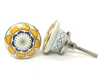 Ceramiczna gałka do szafki z żółtego złota, ręcznie robiony osprzęt meblowy