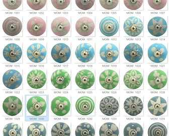 手描きのセラミックフラワーノブ | ヴィンテージスタイルの引き出し取っ手 | カラフルなシャビーシックなキャビネット金具