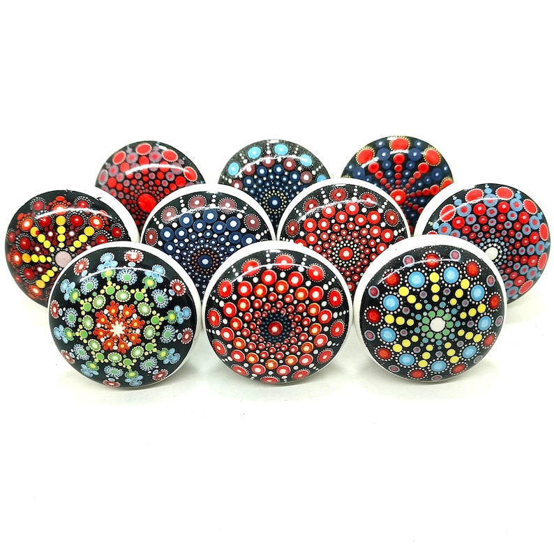 Ręcznie robione wielokolorowe ceramiczne gałki do szafek, ozdobne okucia zdjęcie 1
