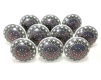 10 boutons en céramique noire : Quincaillerie pour armoire florale faite main