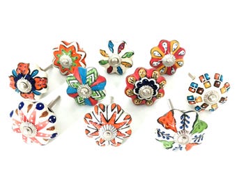 Pomo de cerámica para gabinete pintado a mano – Tirador de cajón con puntos multicolor