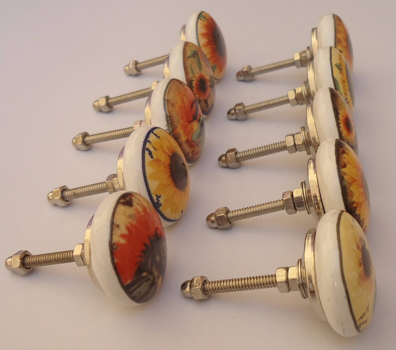 Flower Design Ceramic Knobs Kitchen Cabinet Drawer Knobs Hardware Knobs Handmade Knobs Cabinet Knobs Ceramic Door Knobs