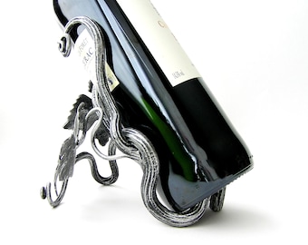 Holder for wine bottle hand-forged Grapevine, Thanksgiving dinner, Metal Wine Stand, Metal Wine Rack, unique gift Thanksgiving, housewarmin
