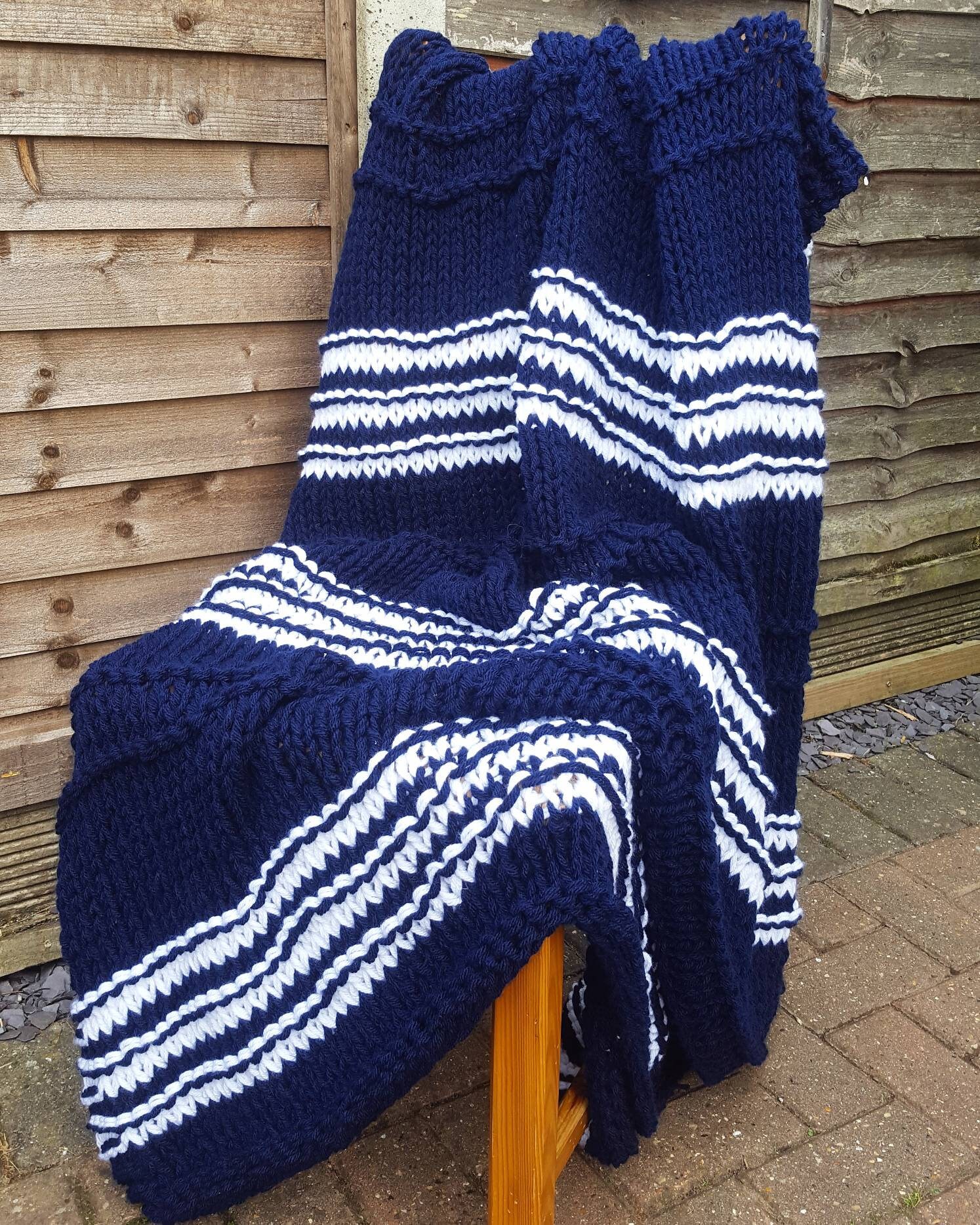 Navy blue knitted blanket / blue and white blanket / navy and Etsy