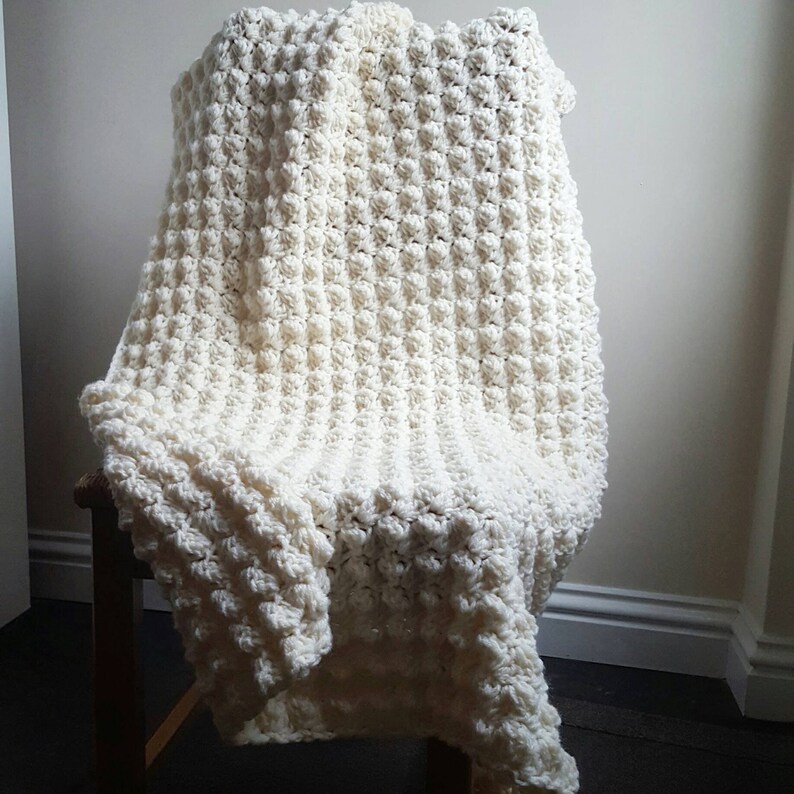 Chunky cream blanket afghan / crochet blanket / thick cosy Etsy