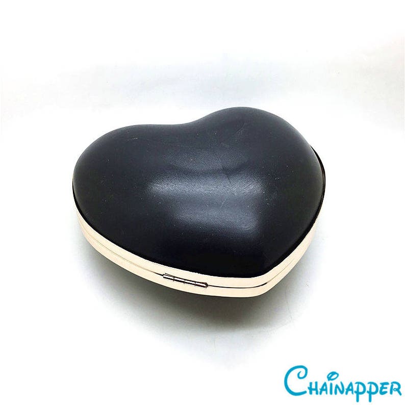 kisslock closure 16cm x 15cm 6 x 6 M89C heart box clutch frame with plastic covers and chain