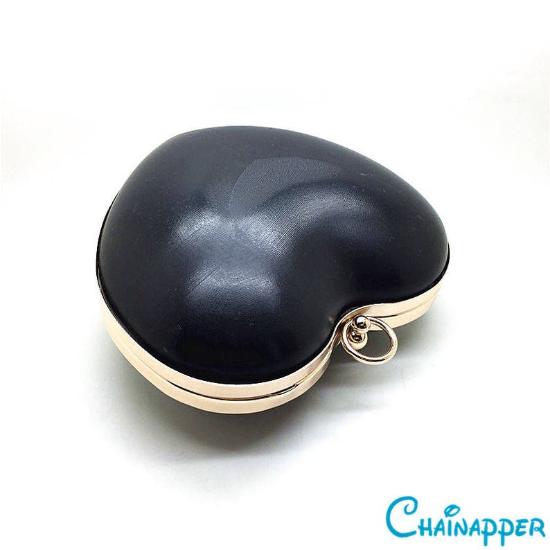 kisslock closure 16cm x 15cm 6 x 6 M89C heart box clutch frame with plastic covers and chain
