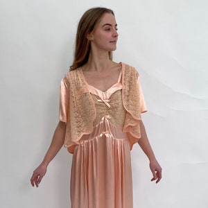 Ensemble robe et cape des années 40 vintage