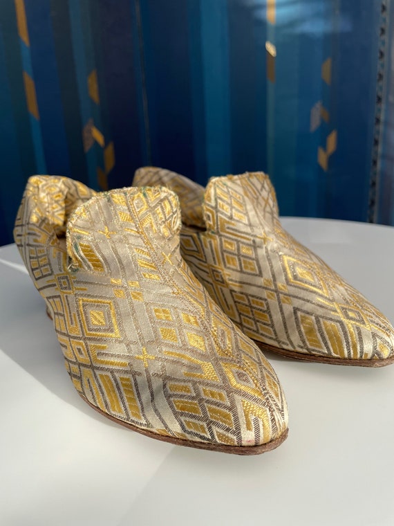 1920s lamé boudoir slippers geometric Art Deco de… - image 9