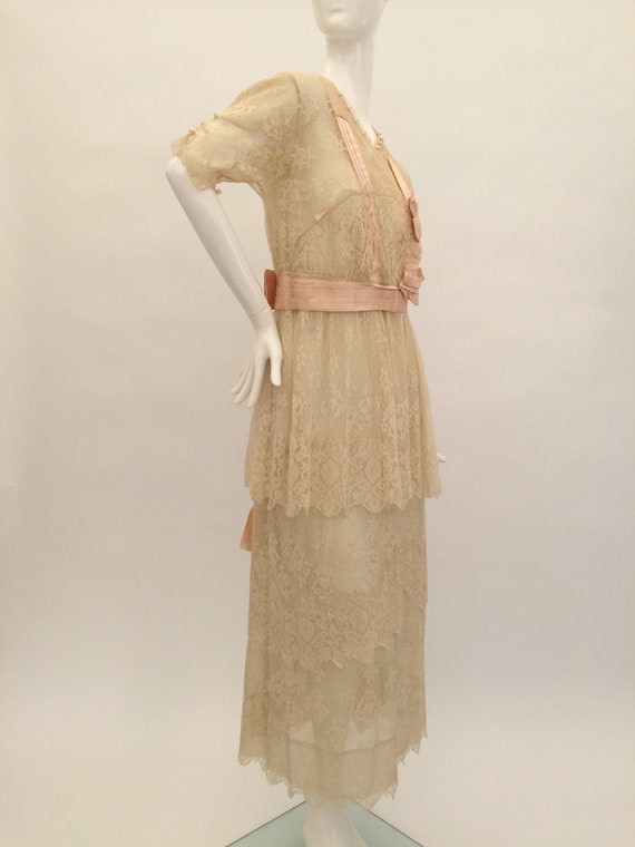 Edwardian lace dress with pink silk ribbon antiqu… - image 5