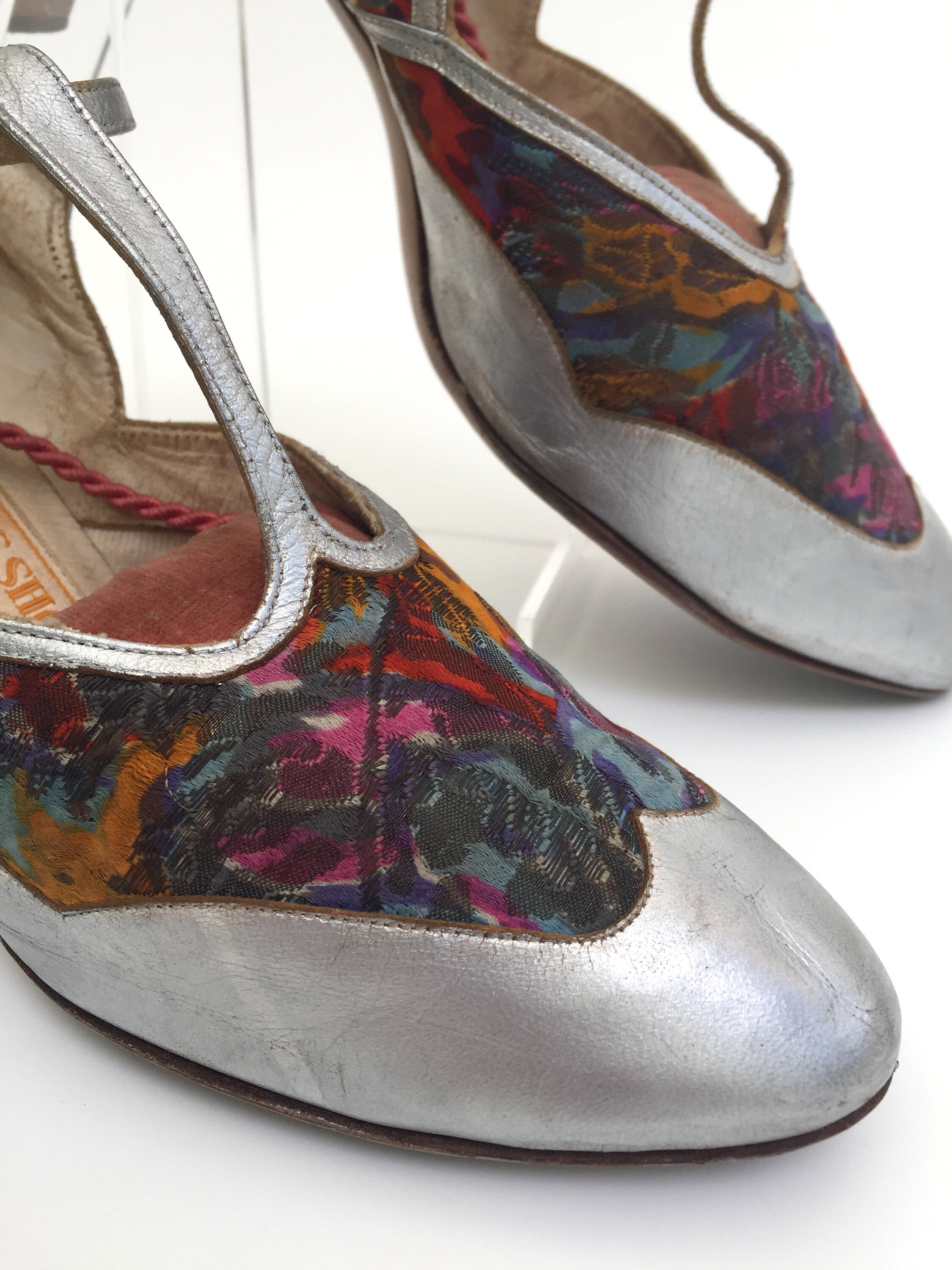 Zapatos años 20 lamé y cuero plateado antiguo vintage -  México