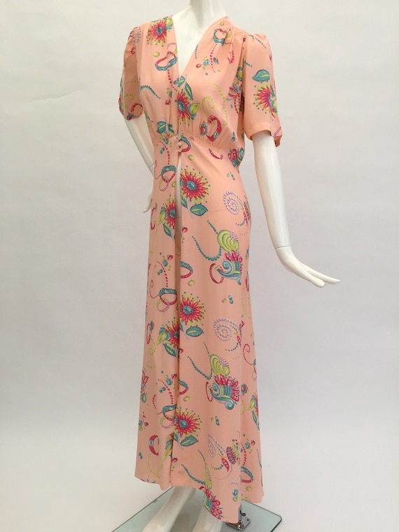1930s robe dressing gown novelty jewellery and wat