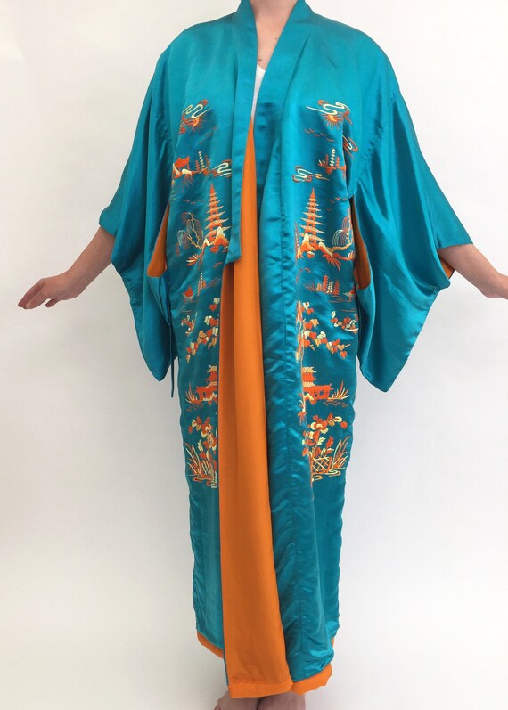1920s silk embroidered kimono robe antique vintage