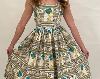 1950s dress Queen Nefertiti vintage Egyptian