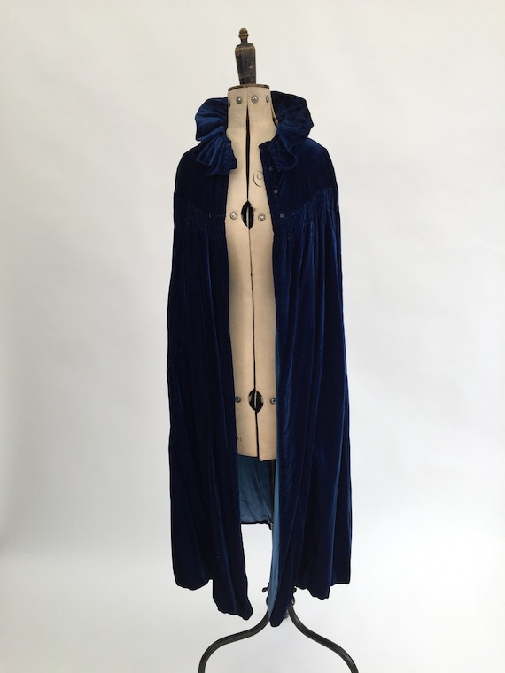 1920s cape blue silk velvet antique vintage
