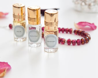 Tasbih & Oud Pouch | Eid Gift / Favour | 1 Mini 33 Bead Tasbih with 1 Oud Bottle