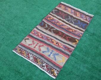Turkish rug, Kilim rug, homedecor kilim, Small kilim, boho rug, decorative kilim rug, floor rug, area rug, Striped kilim rug, 120x63cm,4x2ft