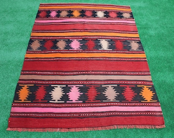 Kilim Rug, Turkish rug, Vintage kilim,Turkish rug, Bohemian kilim rug, Tribal kilim rug, Decorative kilim, Striped kilim, 141x104cm4.5x3.5ft