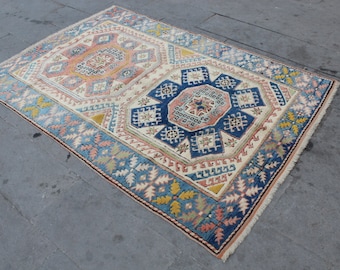 Turkish vintage rug, Oushak rug, Area Rug, Home decor rug, Faded rug, vintage Decorative rug, Livingroom rug, Boho Rug,200x137cm 6.5x4.5ft