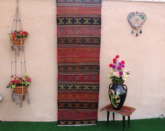 Kilim Runner Rug, Turkish Vintage Kilim, Runner Rug, Hand Woven kilim, Tribal runner, Stair Runner,  kilim Rug, Boho rug,242x68cm8.x2.2ft