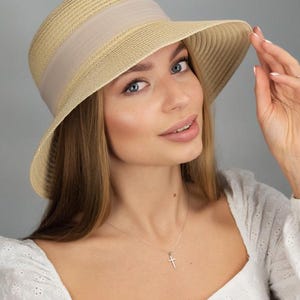 Schicker Strohhut für Frauen - Handgemachter Sommer Sonnenschutz - Geschenk für Tochter