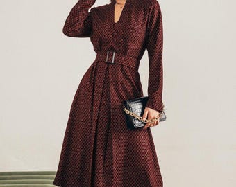 Chic Women's Midi Dress with Elegant Folds - Spring dress casual wear