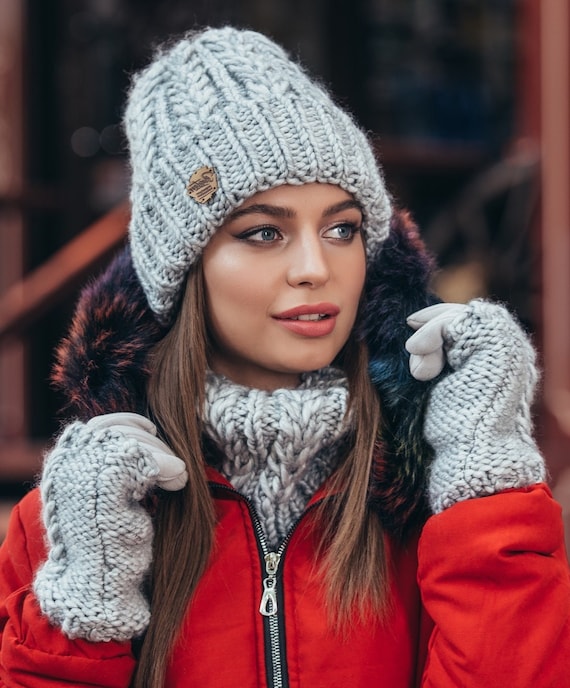 grey hat and scarf womens
