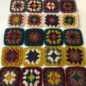 Lotto da 24 pezzi di centrini quadrati della nonna, applique quadrati della nonna, centrini quadrati, quadrati della nonna non bloccati, quadrati della nonna individuali