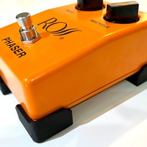 LAUNCHPAD BOOSTERS effect pedal risers for your pedalboard!  Use alone or add to LAUNCHPAD platforms!