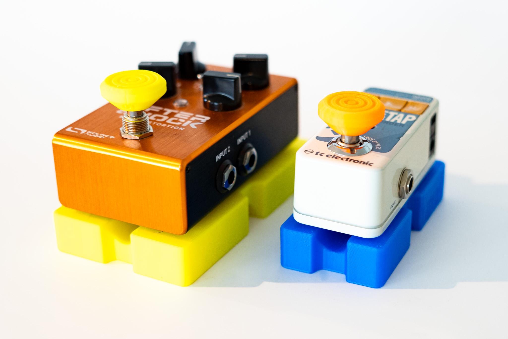LAUNCHPADS effect pedal risers for your pedalboard