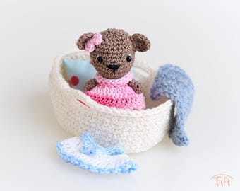 Miniature Amigurumi Bear Lujza: Handmade Crochet Plush with Basket Bed & Accessories