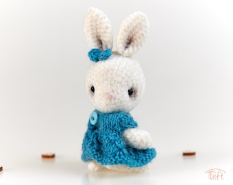 Mini Crochet Bunny Livia – Jointed Plush in Hand-Knitted Alpaca Dress
