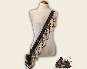 Bandoliera o balteo da moschettiere o lanzichenecco con contenitori per polvere da sparo "12 apostoli" XVI-XVII secolo