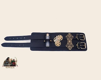 Brazalete de cuero steampunk con adornos de metal, engranajes y poción 05