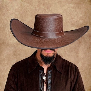 Musketeer deluxe 17th century embossed genuine leather grand hat Alatriste style